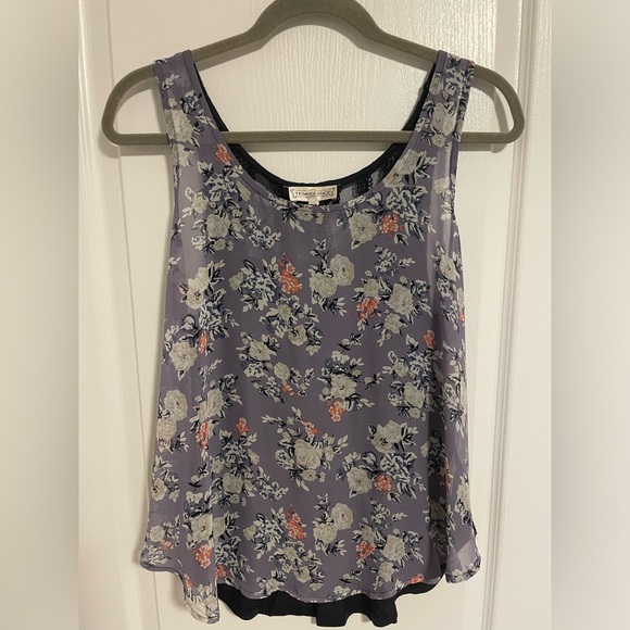 Temperance business casual tank top from Bootlegger - Picture 1 of 3